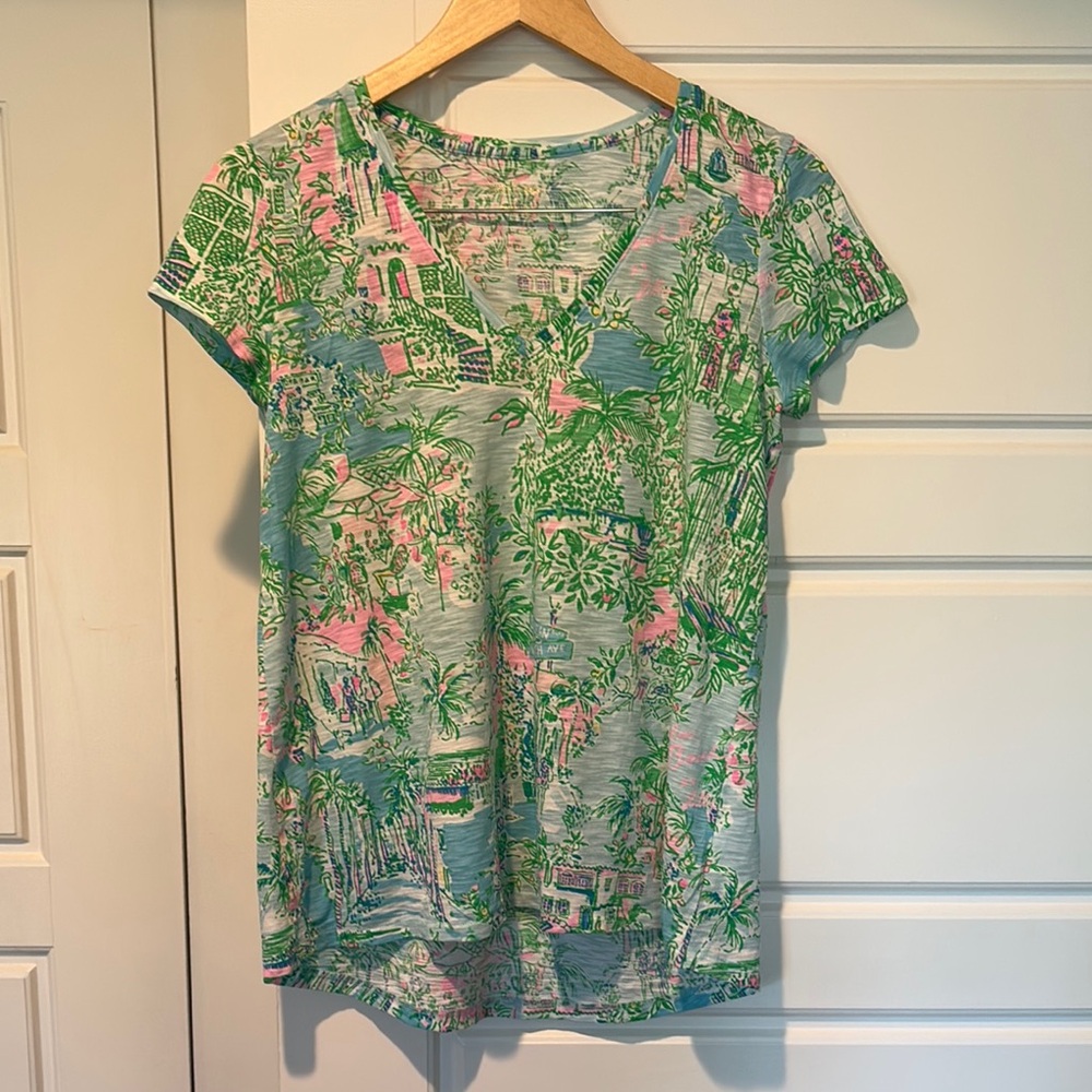 Lilly Pulitzer Etta V-Neck Top  "Lilly Loves Palm Beach" print
